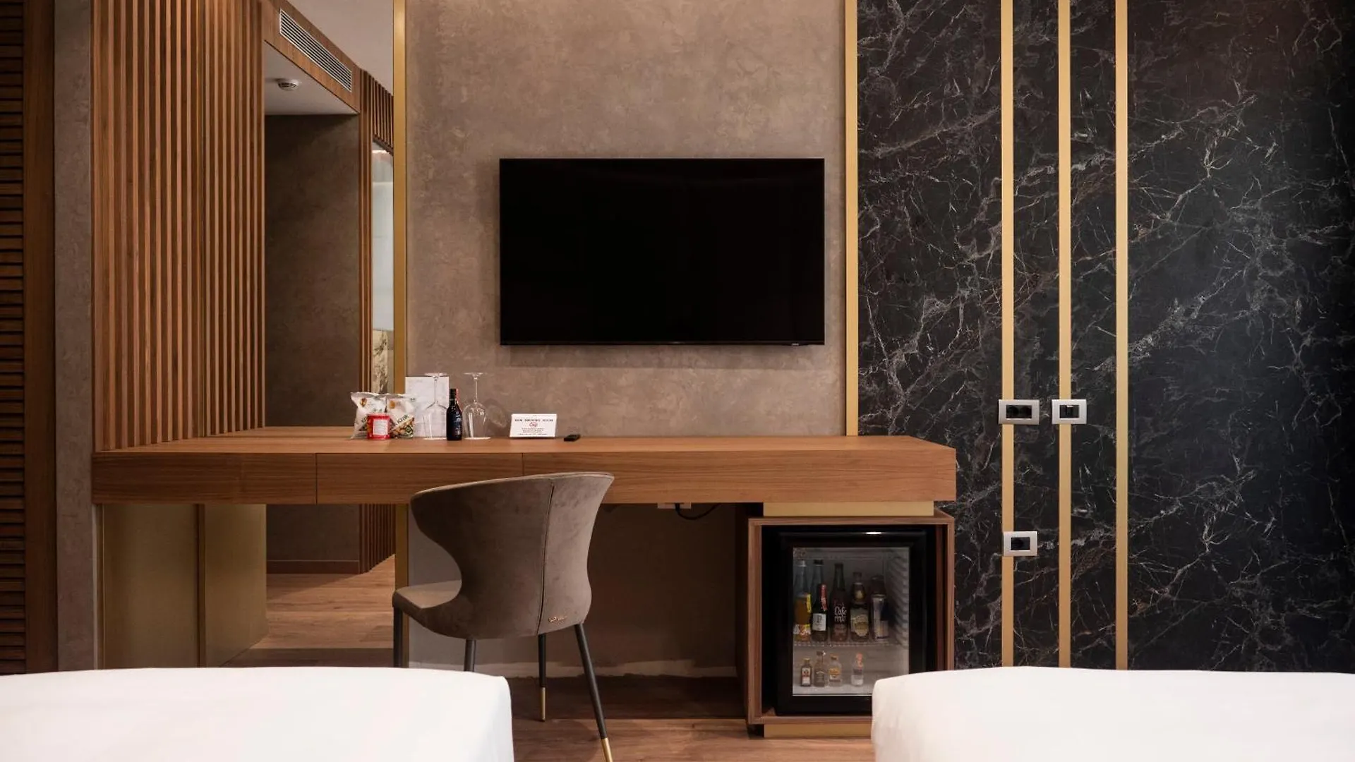 Marinaj Hotel & Spa Tirana