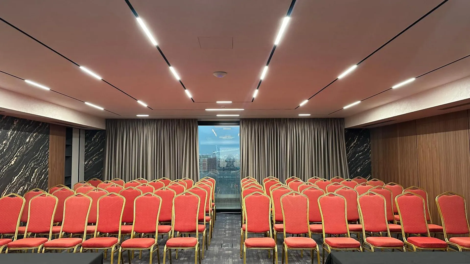 טיראנה Marinaj Hotel & Spa